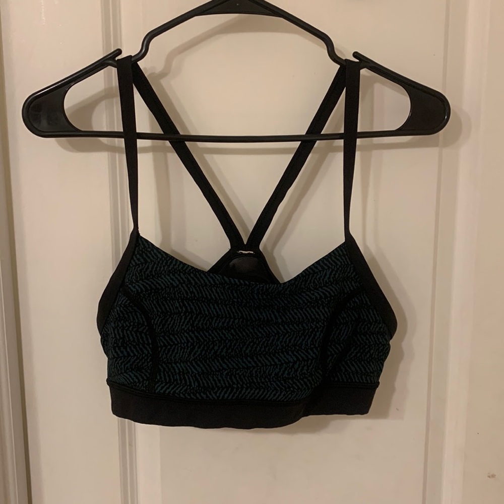 Lululemon sports bra